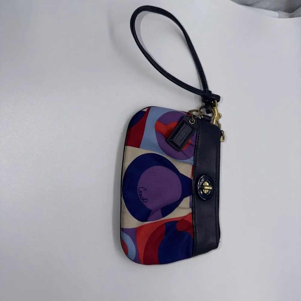 Coach Vintage Graphic Resort Op Art Multicolored Satin Leather Trim Wristlet
